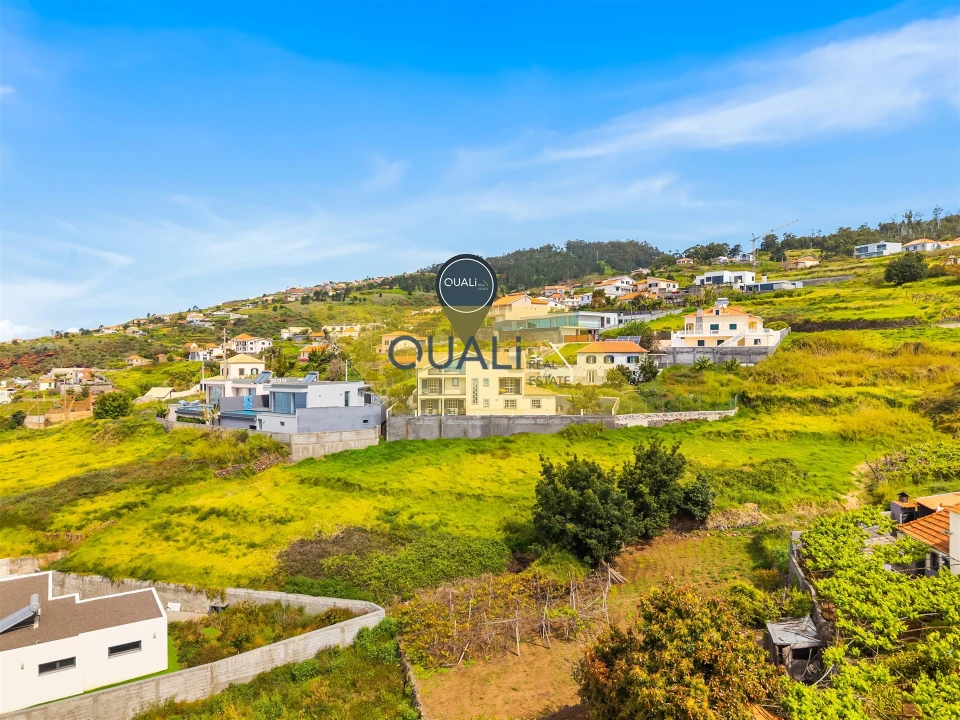 Moradia T4 para Venda em Estreito da Calheta Foto 51