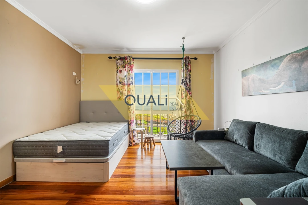 Moradia T4 para Venda em Estreito da Calheta Foto 33