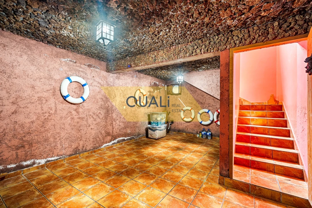 Moradia T4 para Venda em Estreito da Calheta Foto 20