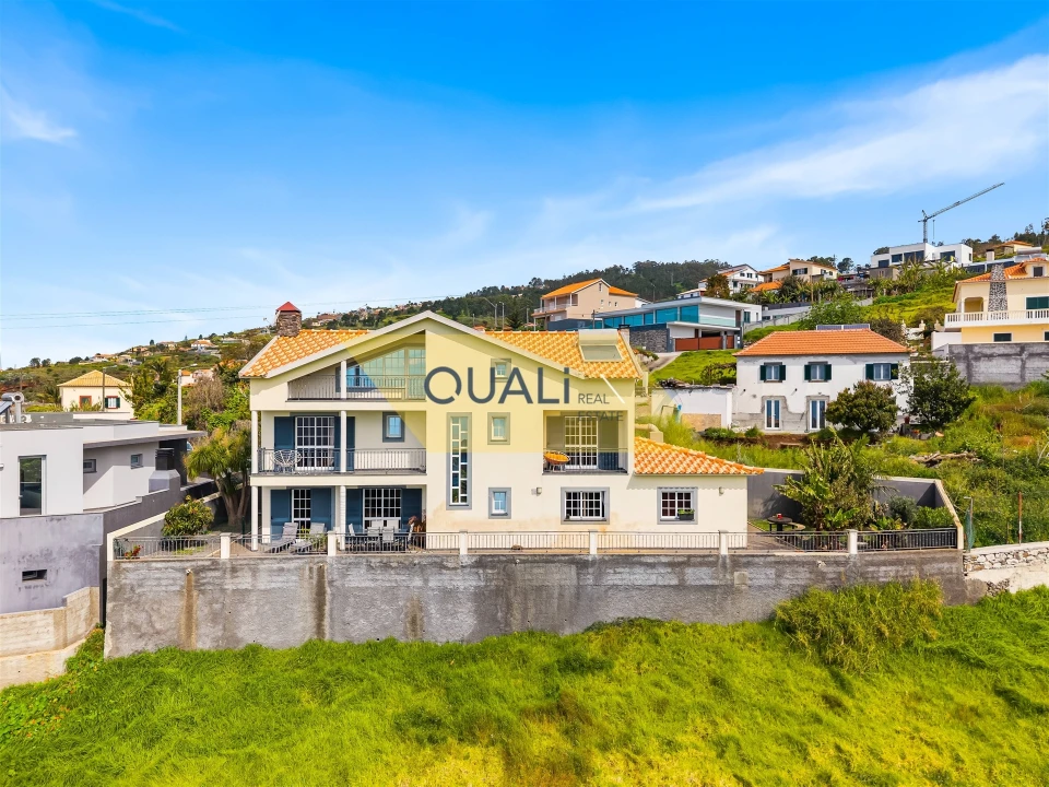 Moradia T4 para Venda em Estreito da Calheta Foto 43