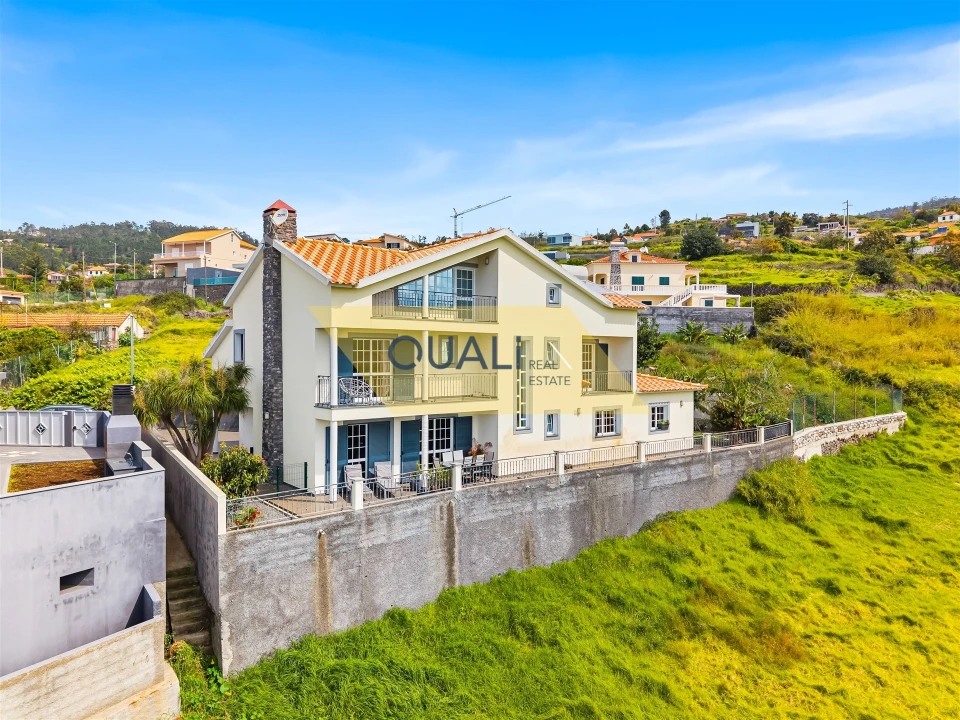 Moradia T4 para Venda em Estreito da Calheta Foto 44