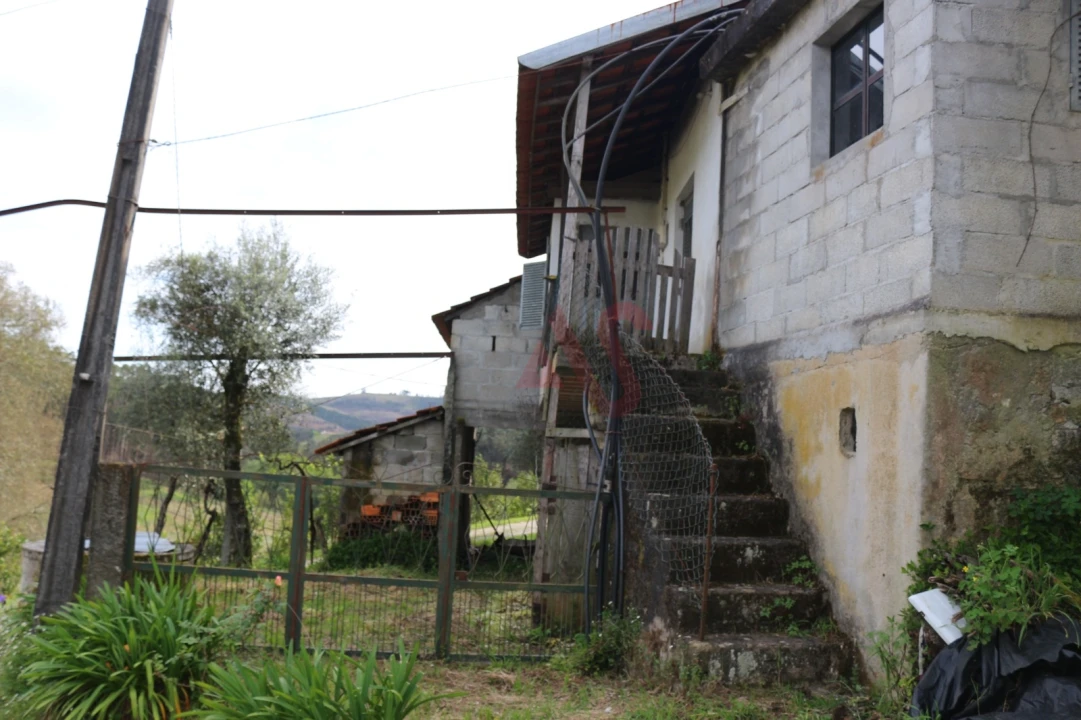 Moradia T2 para Venda em Fervença Foto 5