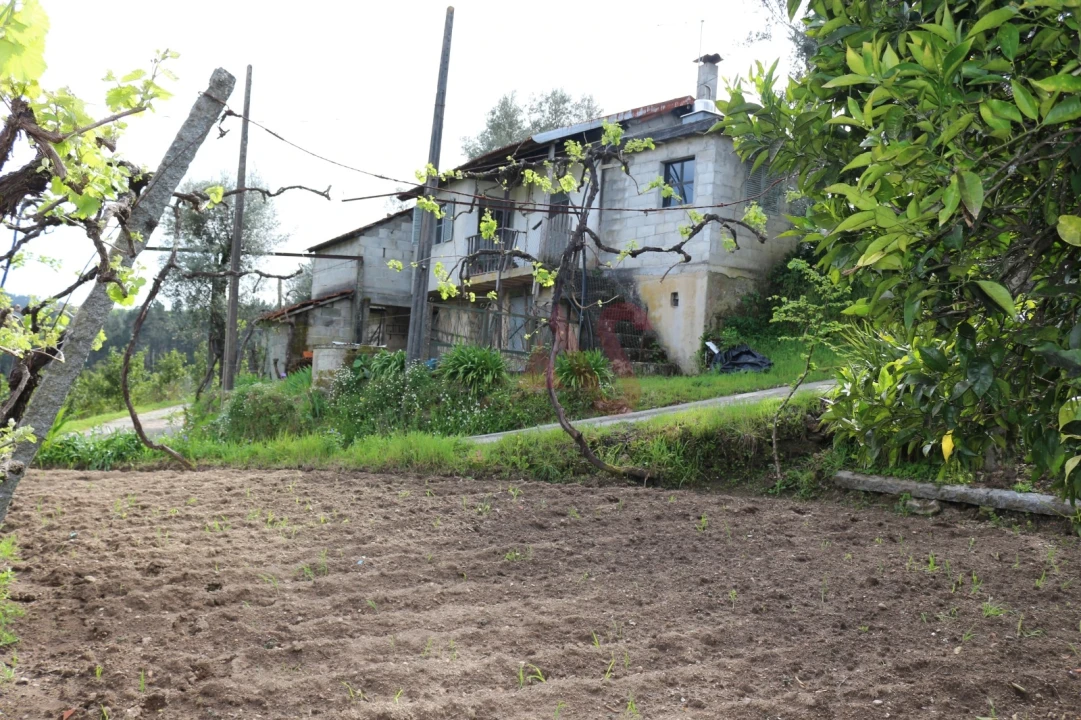 Moradia T2 para Venda em Fervença Foto 1