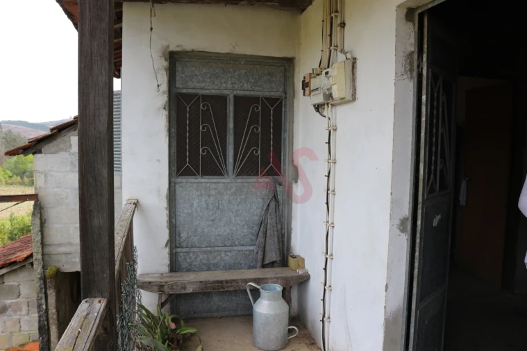 Moradia T2 para Venda em Fervença Foto 18