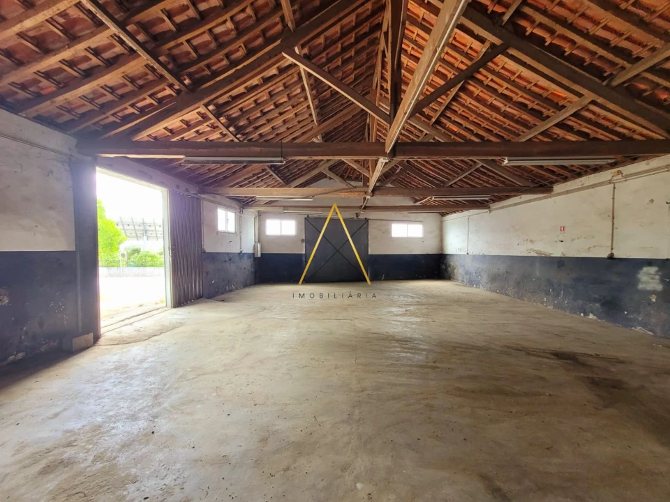 Armazém para Venda em Silgueiros Foto 2