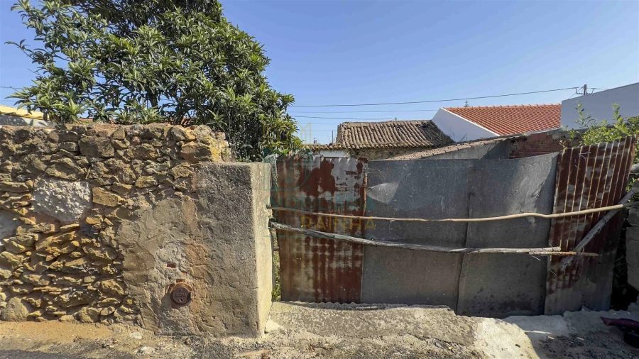 Moradia T2 para Venda em Vau Foto 6