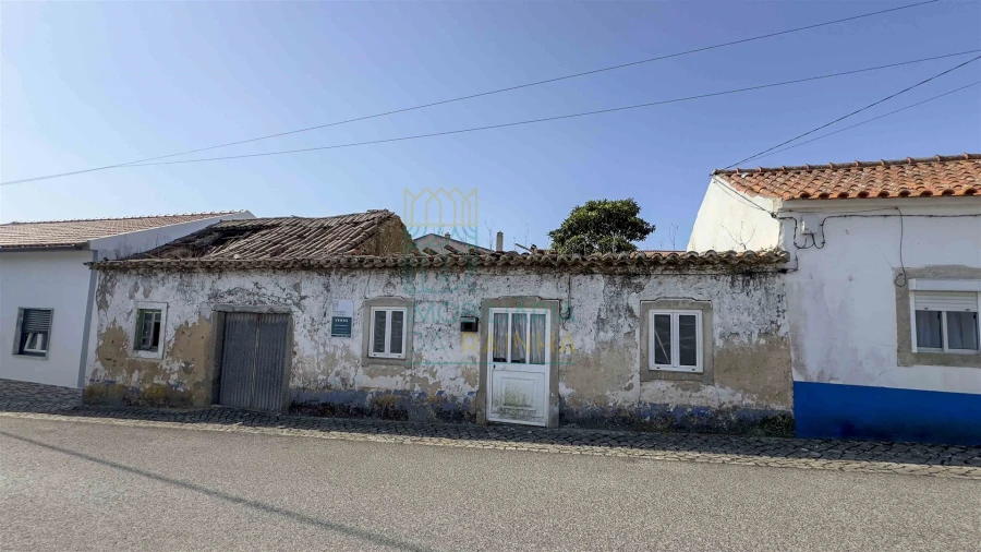 Moradia T2 para Venda em Vau Foto 11