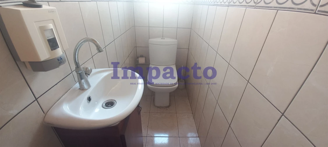 Armazém para Venda em Gafanha da Encarnação Foto 21