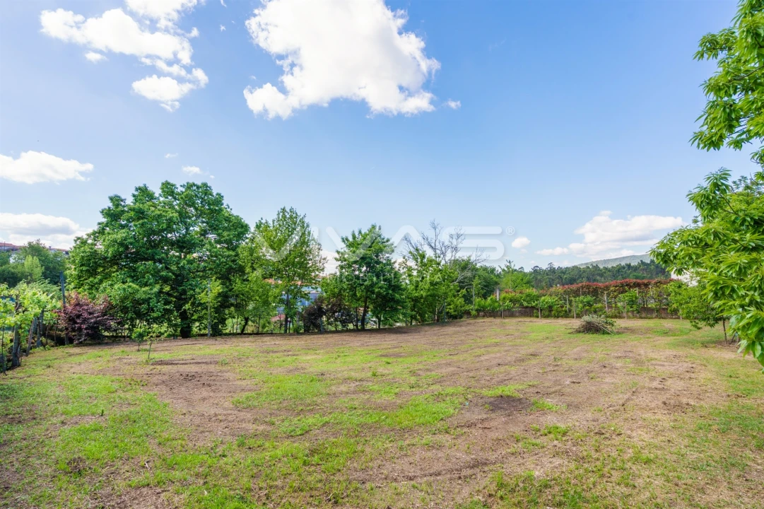 Terreno para Venda em Sande, Vilarinho, Barros e Gomide Foto 12
