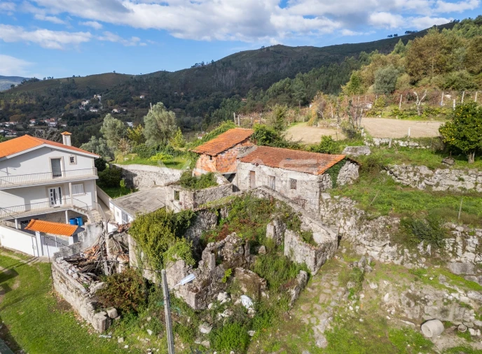 Moradia T0 para Venda em Sande, Vilarinho, Barros e Gomide Foto 2