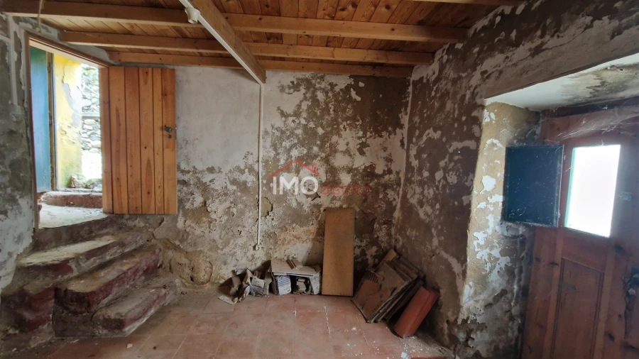 Moradia T1 para Venda em Santa Maria da Devesa Foto 4