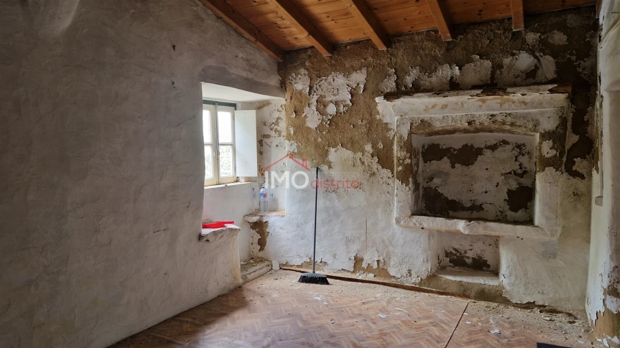 Moradia T1 para Venda em Santa Maria da Devesa Foto 9