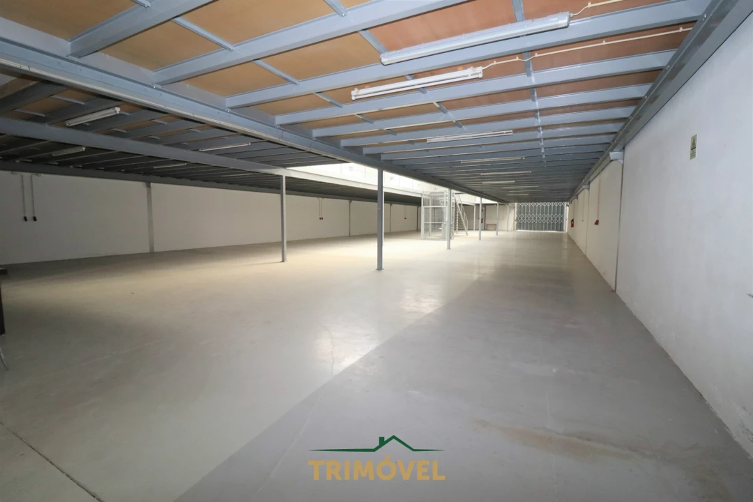 Negócio para Arrendamento em Nogueira do Cravo e Pindelo Foto 2