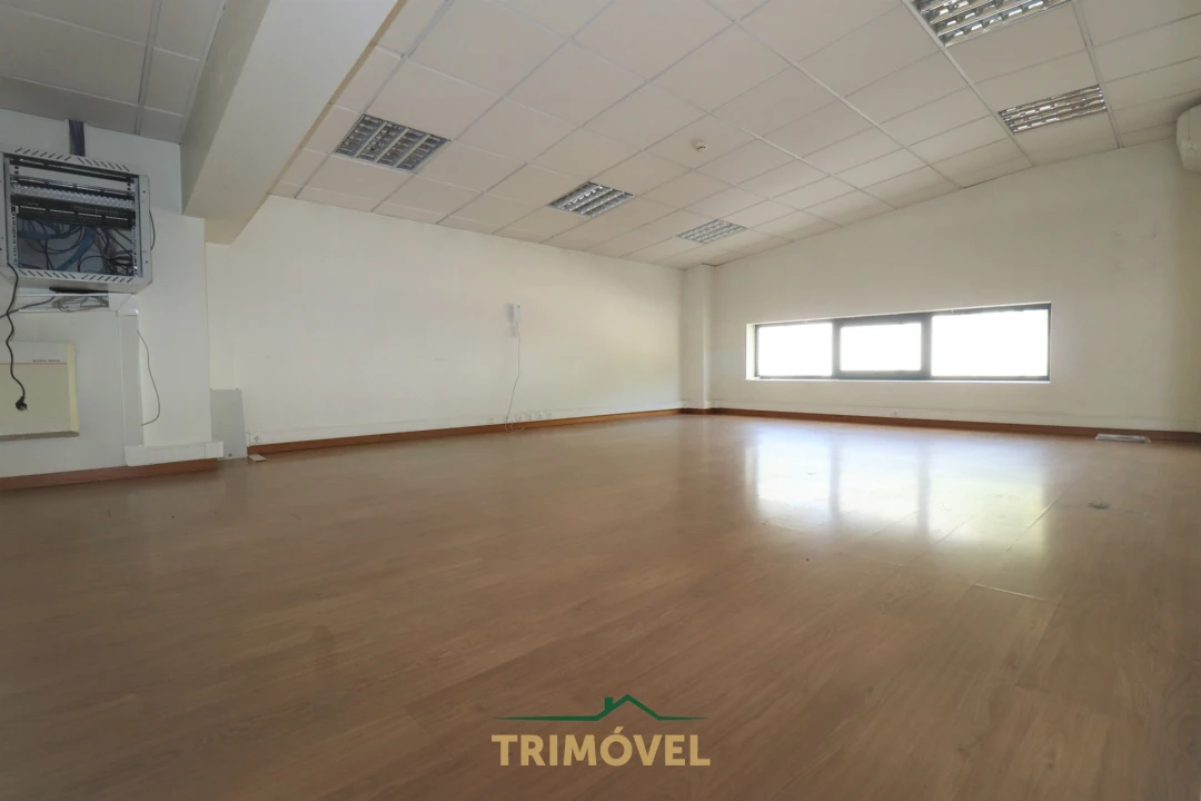 Negócio para Arrendamento em Nogueira do Cravo e Pindelo Foto 24