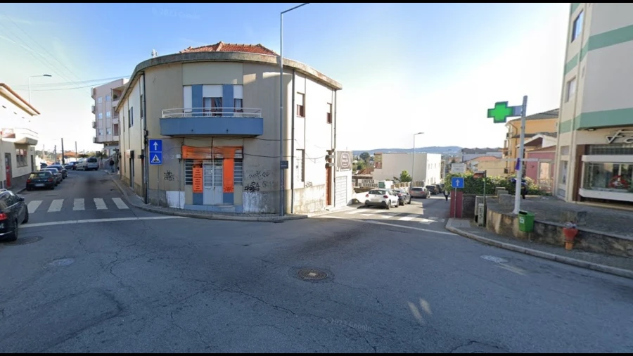 Prédio para Venda em Oliveira do Douro