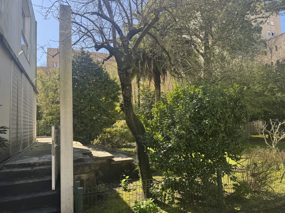 Moradia T7 para Venda em Lordelo do Ouro e Massarelos Foto 11