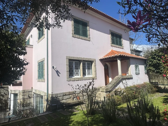 Moradia T7 para Venda em Lordelo do Ouro e Massarelos Foto 4