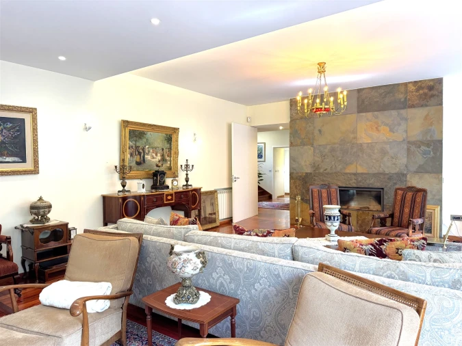 Moradia T7 para Venda em Lordelo do Ouro e Massarelos Foto 15