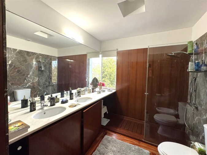 Moradia T7 para Venda em Lordelo do Ouro e Massarelos Foto 33