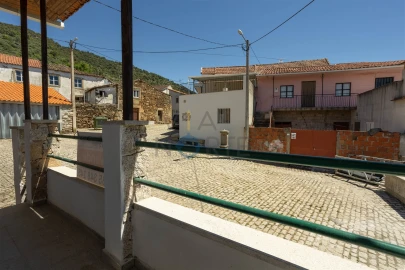 Moradia T0 para Venda em Vilares de Vilariça