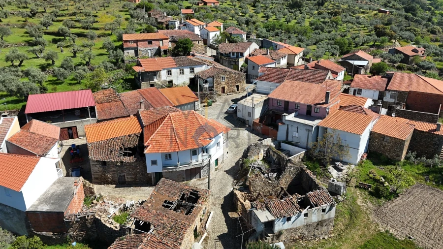 Moradia T0 para Venda em Vilares de Vilariça Foto 13