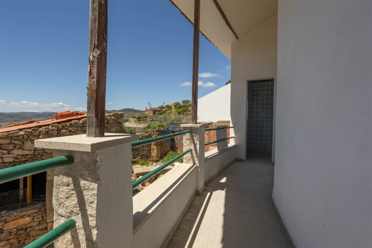 Moradia T0 para Venda em Vilares de Vilariça Foto 22