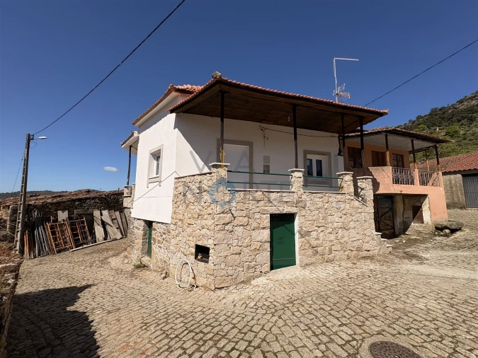 Moradia T0 para Venda em Vilares de Vilariça Foto 4