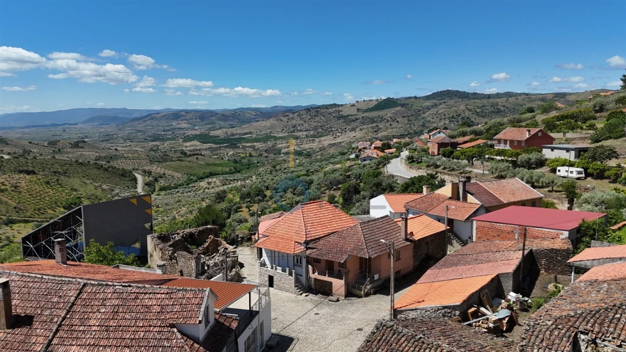 Moradia T0 para Venda em Vilares de Vilariça Foto 6