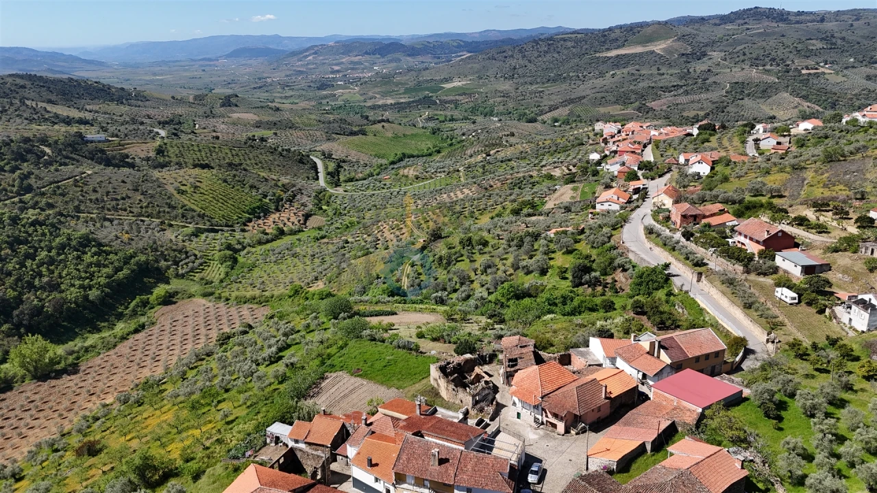 Moradia T0 para Venda em Vilares de Vilariça Foto 14