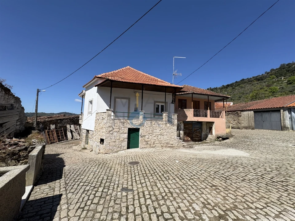 Moradia T0 para Venda em Vilares de Vilariça Foto 3