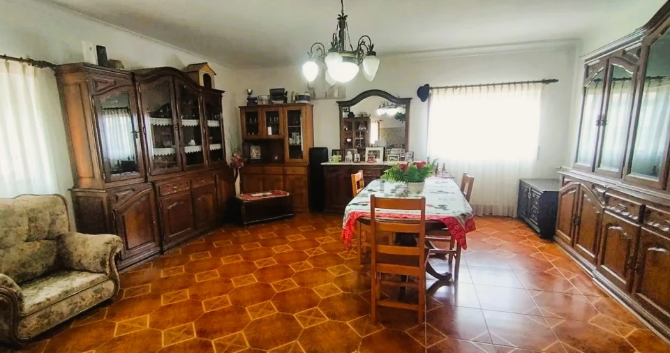 Moradia T5 para Venda em Pedome Foto 26