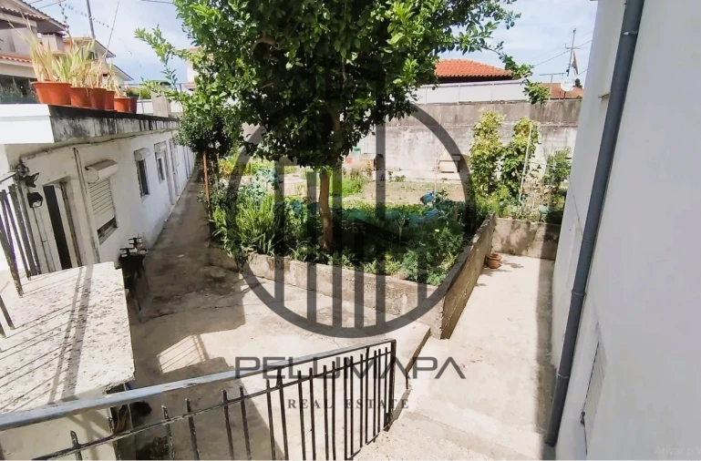 Moradia T5 para Venda em Pedome Foto 23