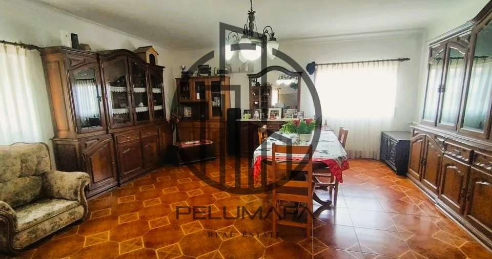 Moradia T5 para Venda em Pedome Foto 3