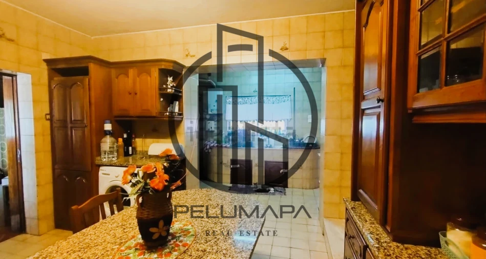 Moradia T5 para Venda em Pedome Foto 6