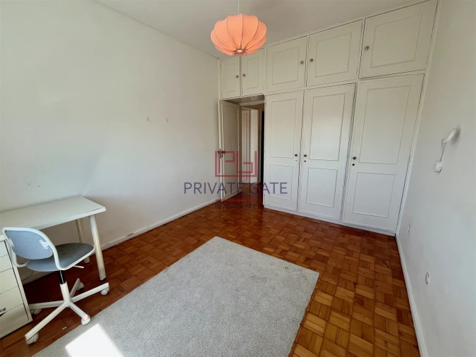 Apartamento T4 para Venda em Lordelo do Ouro e Massarelos Foto 12