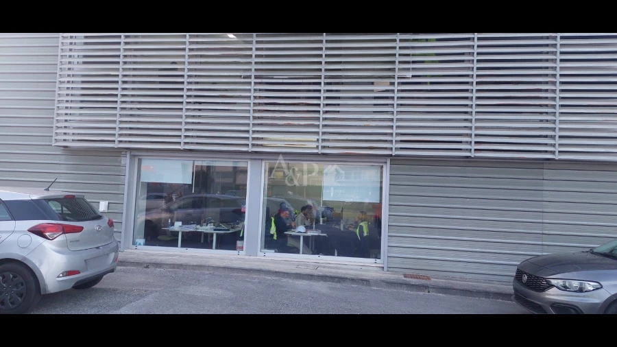 Loja para Arrendamento em Esgueira