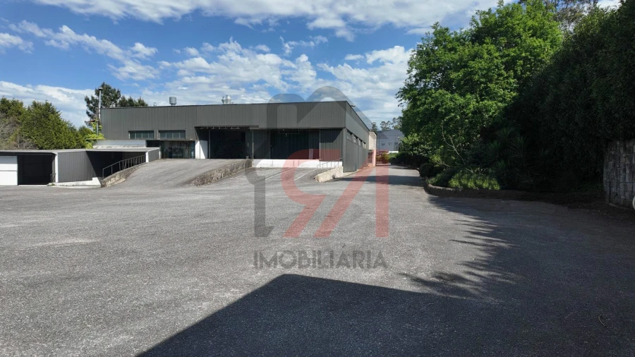Armazém para Venda em Carvalhosa Foto 6