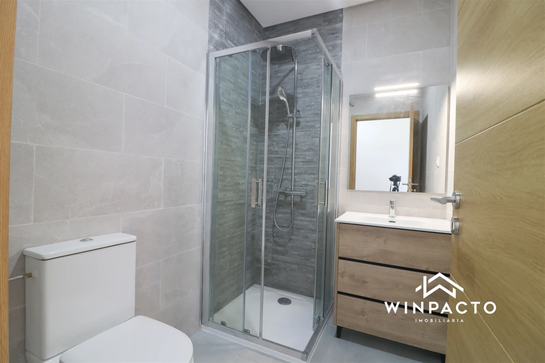 Apartamento T3 para Venda em Nelas Foto 4