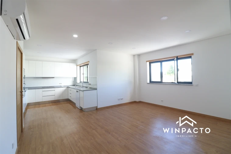 Apartamento T3 para Venda em Nelas Foto 9