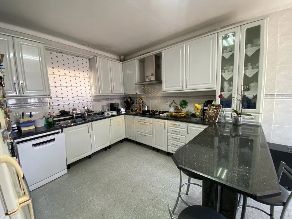 Moradia T4 para Venda em Ferreira-A-Nova Foto 6