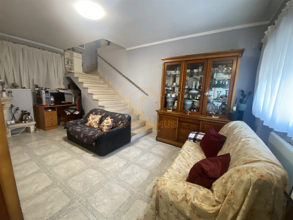 Moradia T4 para Venda em Ferreira-A-Nova Foto 2