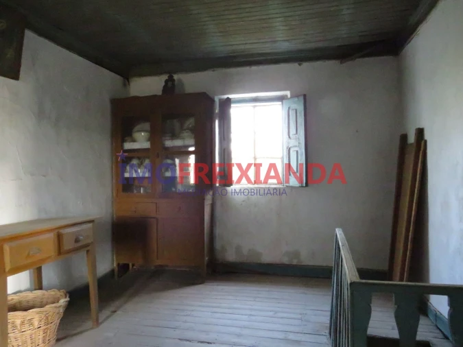 Moradia T3 para Venda em Freixianda, Ribeira do Fárrio e Formigais Foto 10