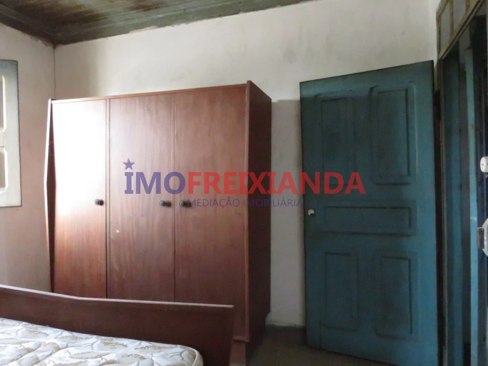 Moradia T3 para Venda em Freixianda, Ribeira do Fárrio e Formigais Foto 17