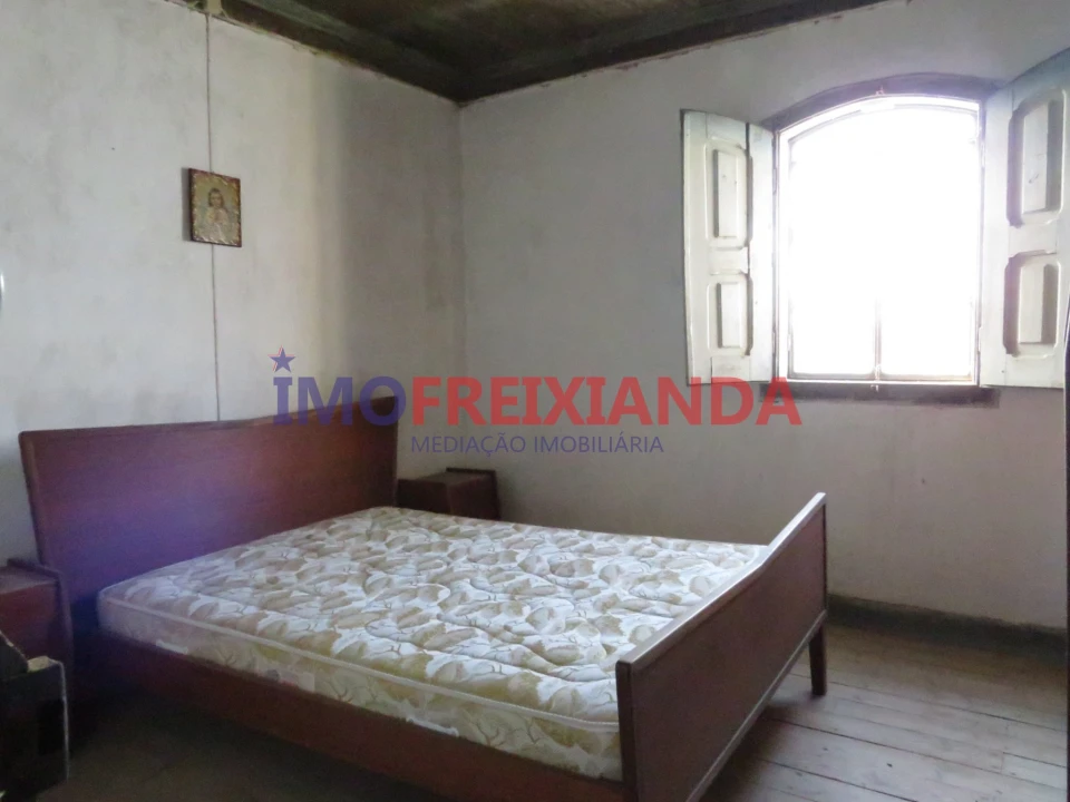 Moradia T3 para Venda em Freixianda, Ribeira do Fárrio e Formigais Foto 16