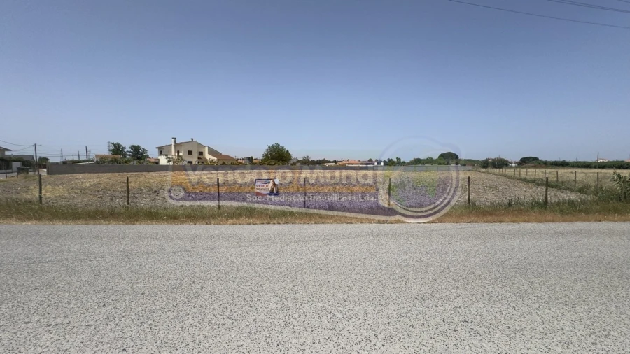 Terreno para Venda em Samora Correia Foto 2