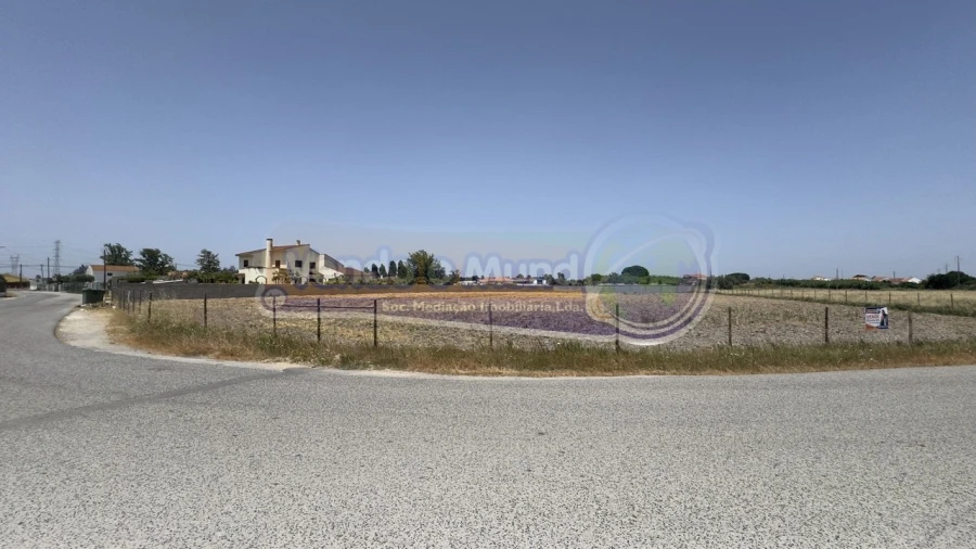 Terreno para Venda em Samora Correia Foto 1