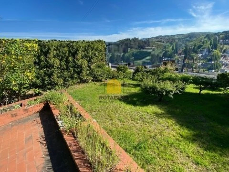 Moradia T5 para Venda em Lamego (Almacave e Sé) Foto 5