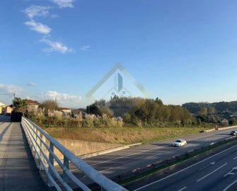 Terreno para Venda em Vilar de Andorinho