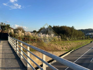 Terreno para Venda em Vilar de Andorinho