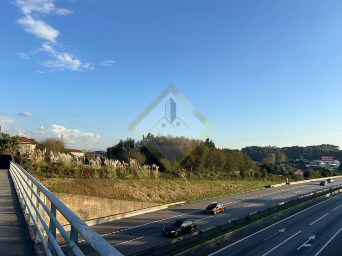 Terreno para Venda em Vilar de Andorinho Foto 9